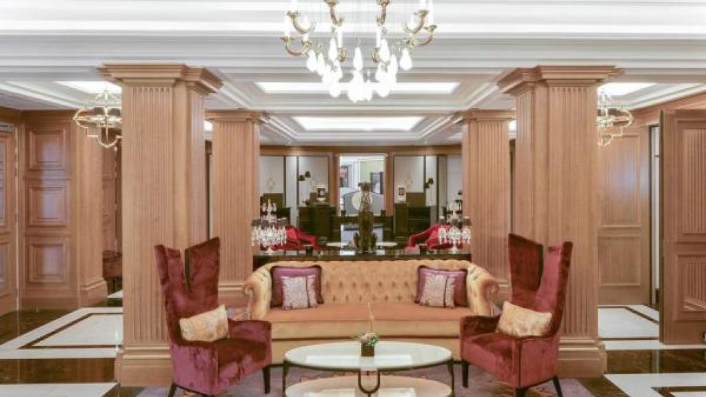 Maison Astor Paris Curio Collection by Hilton