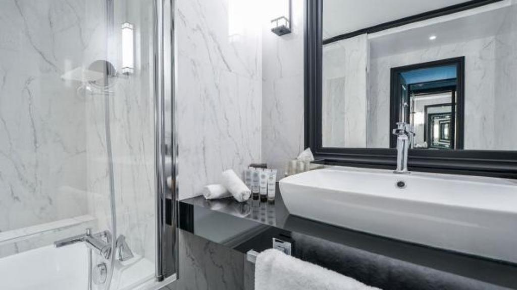 Maison Astor Paris Curio Collection by Hilton