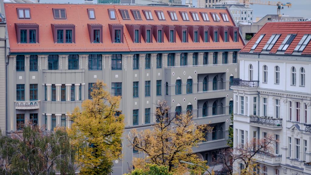 Roomers Am Steinplatz, Autograph Collection