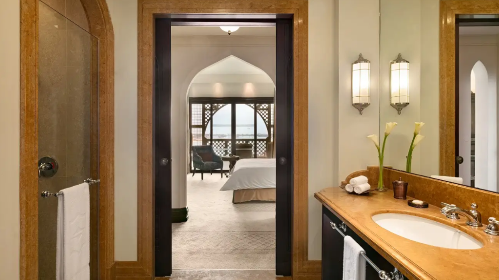 Shangri-La Qaryat Al Beri