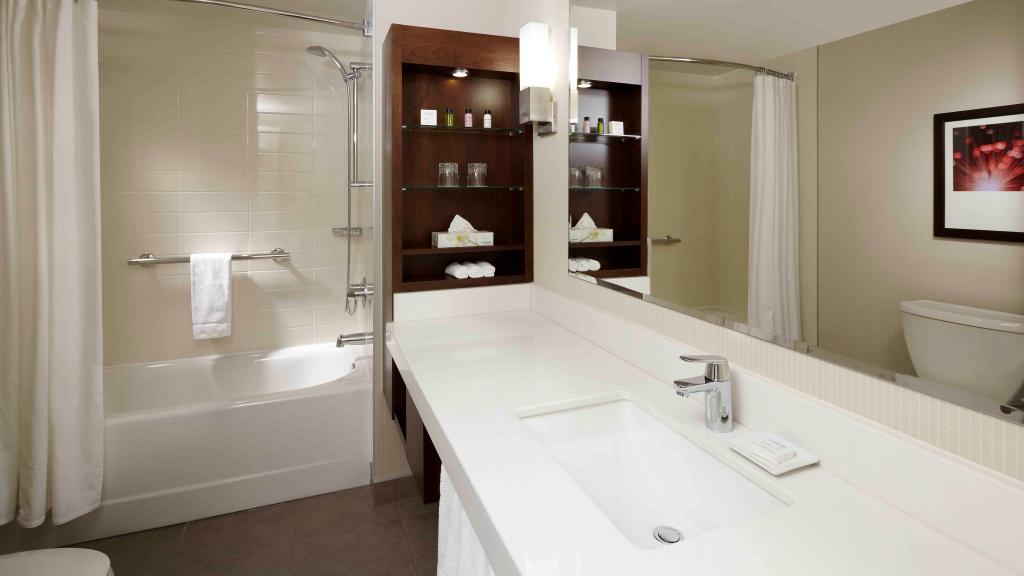 Delta Hotels Montreal