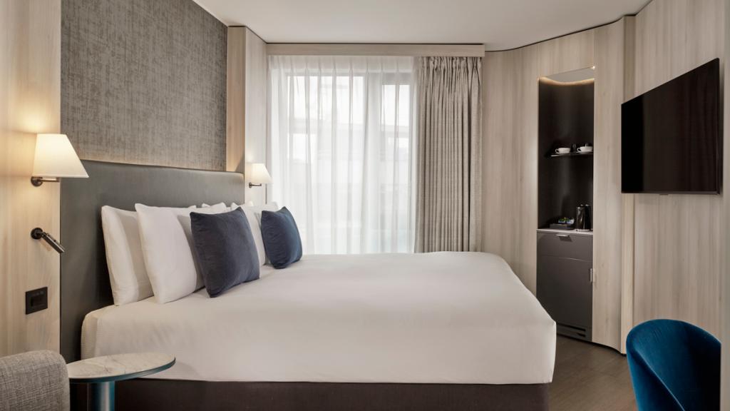 The Westminster London, Curio Collection by Hilton