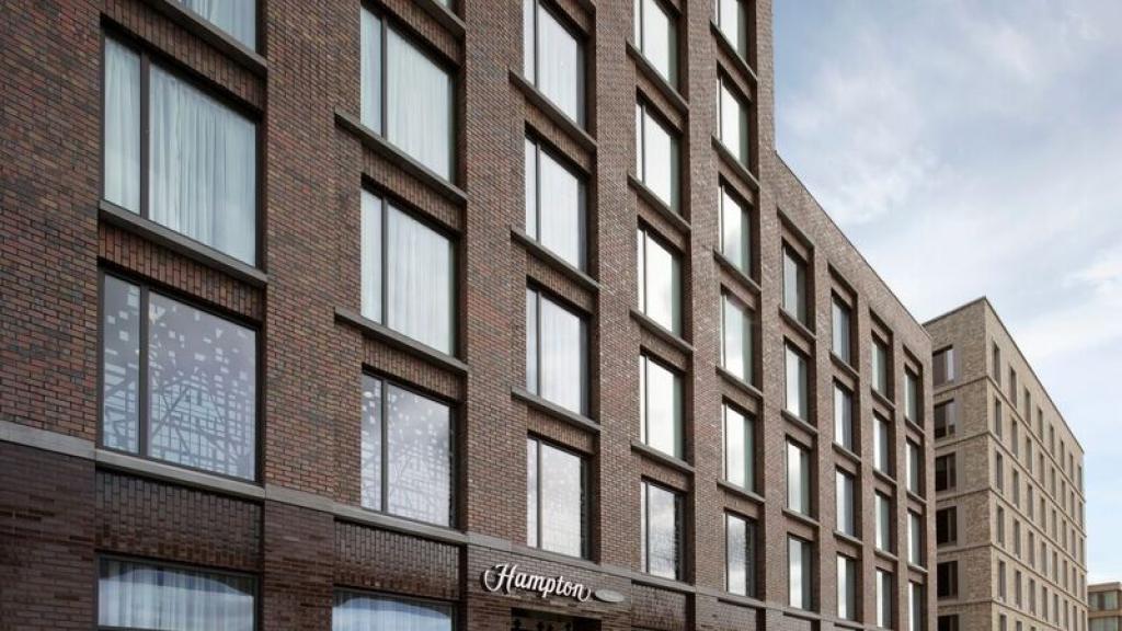 Courtyard by Marriott London City Airport