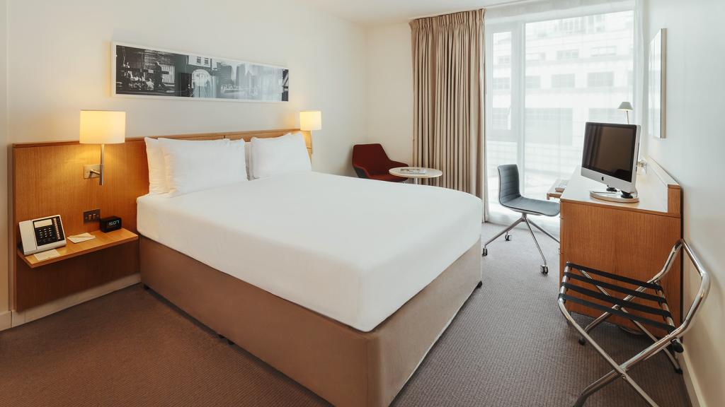 DoubleTree by Hilton London Tower of London